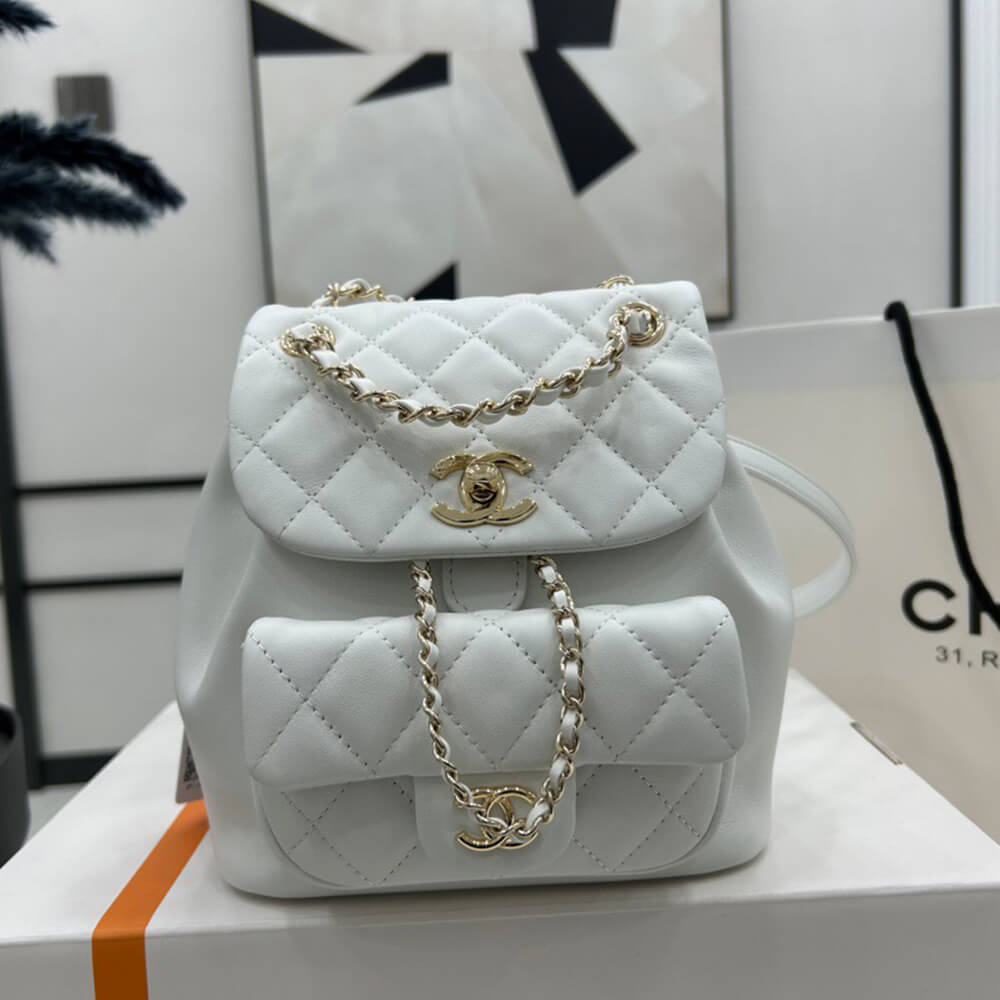 CHANEL 22A mini Duma Backpack
