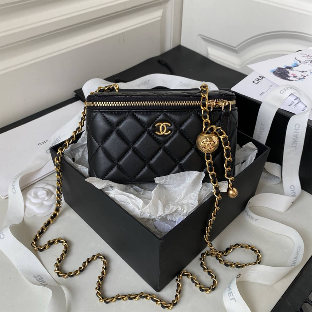 Chanel VANITY WITH CHAIN
