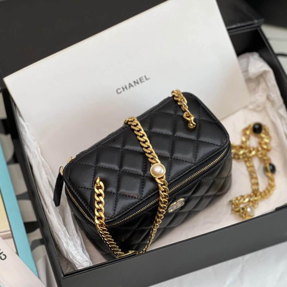 Chanel VANITY WITH CHAIN