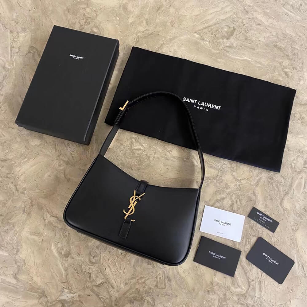 YSL LE 5 A 7 HOBO BAG IN SMOOTH LEATHER
