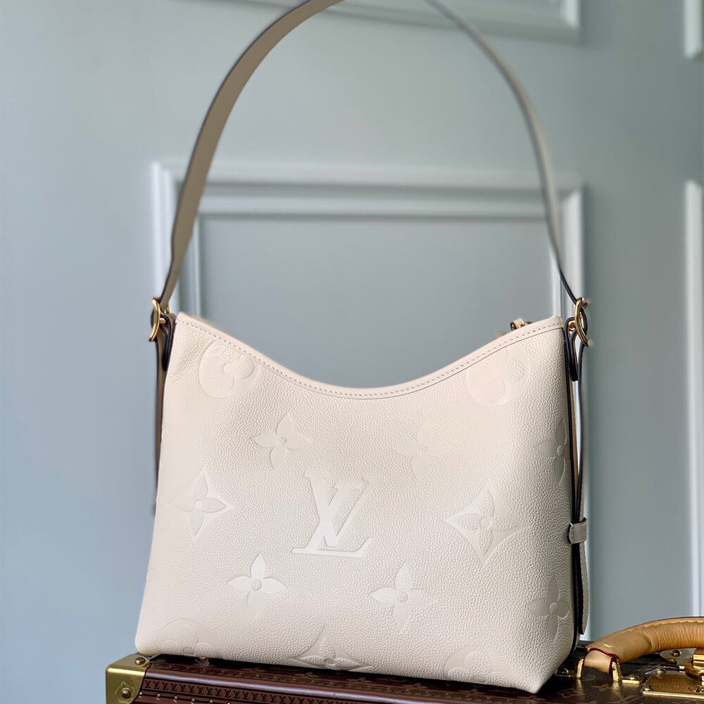 LV CARRYALL PM – EXCLUSIVELY ONLINE