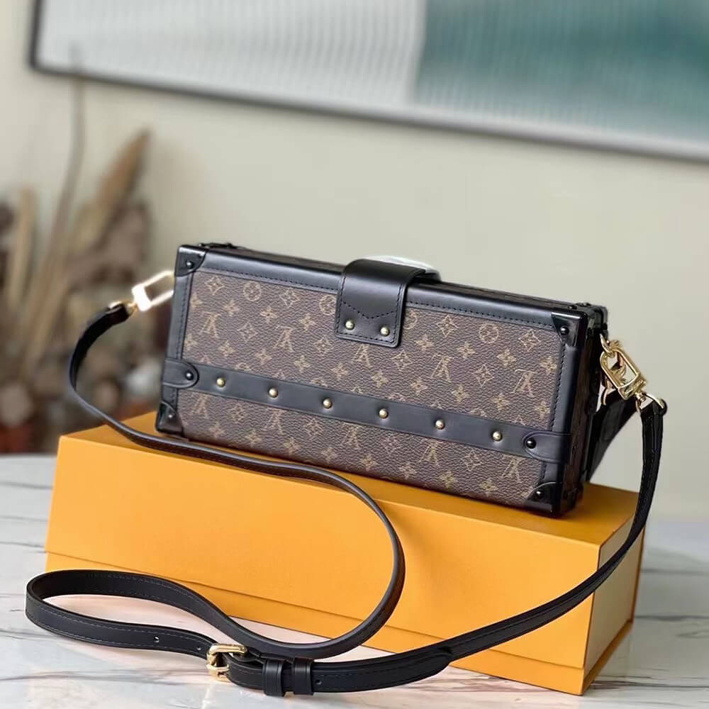 LV PETITE MALLE EAST WEST