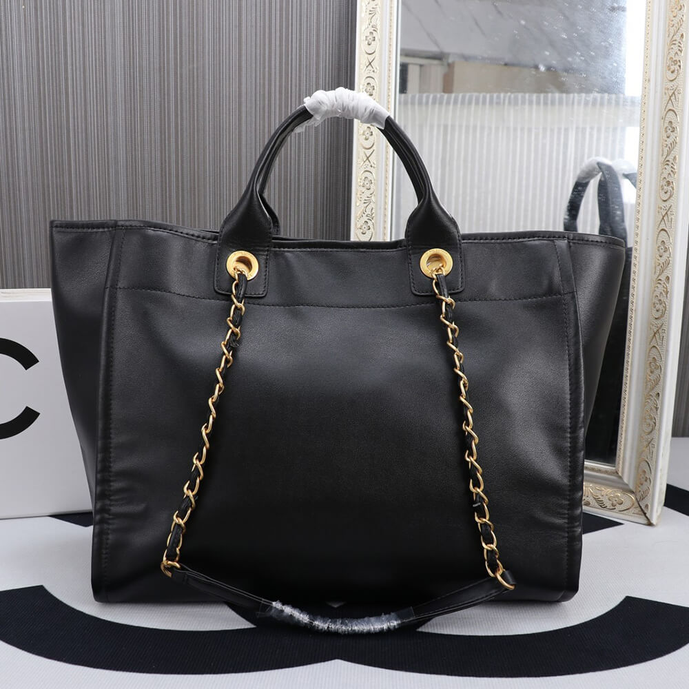 CHANEL LARGE DEAUVILLE TOTE