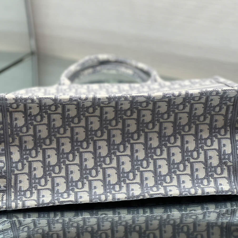 MEDIUM DIOR BOOK TOTE