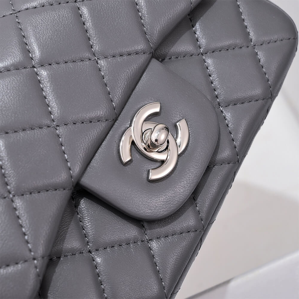 Chanel MINI FLAP BAG
