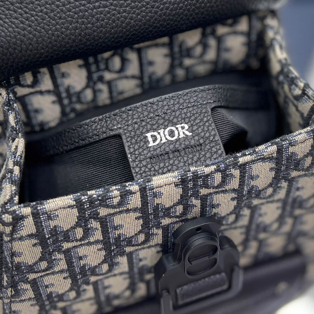 GALLOP SLING BAG
