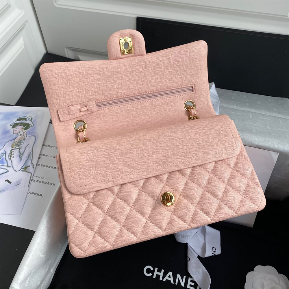 CHANEL Classic Flap Medium