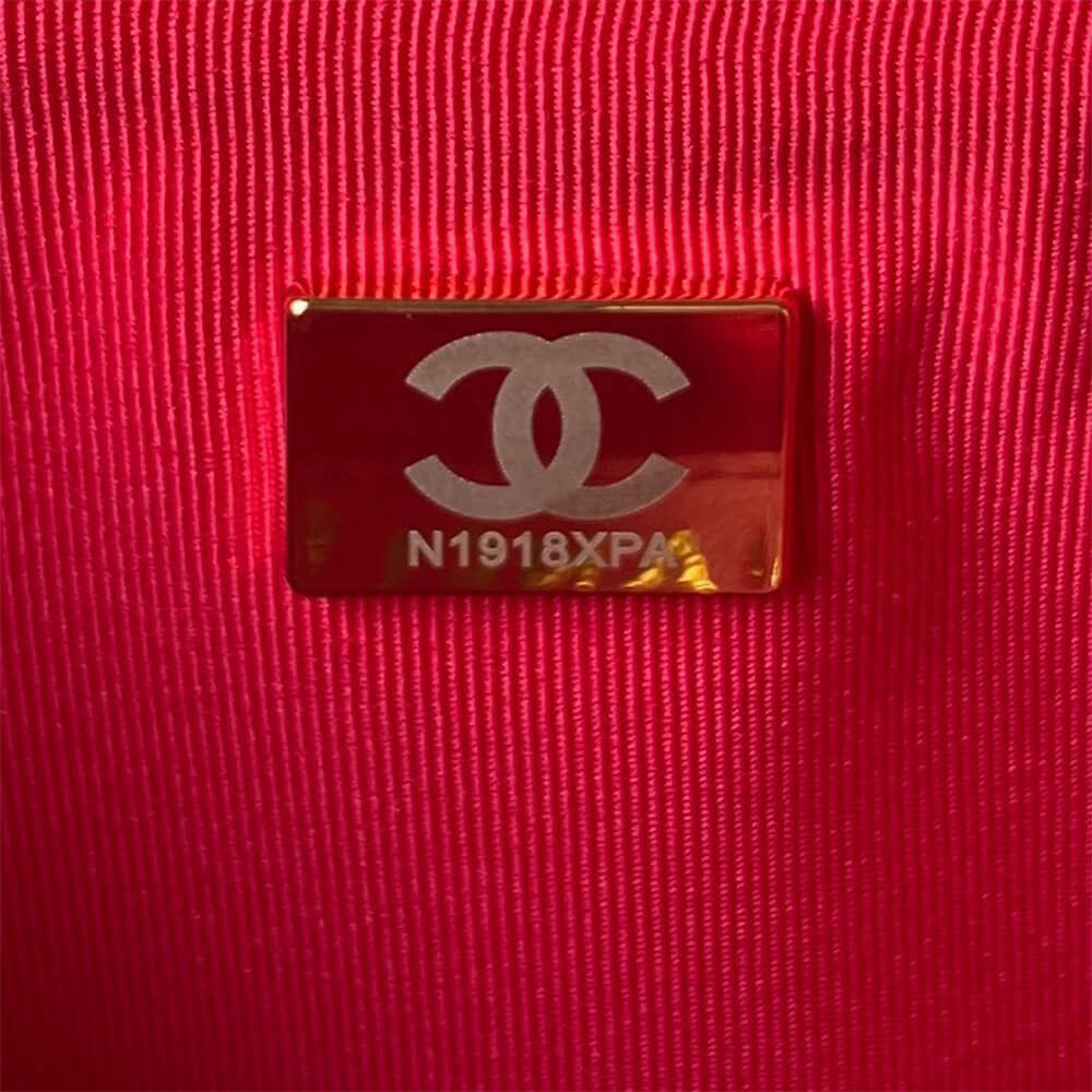 CHANEL SMALL HOBO BAG