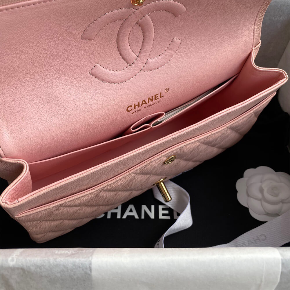 CHANEL Classic Flap Medium