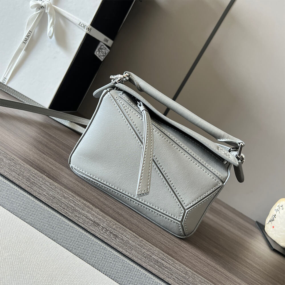 LOEWE Mini Puzzle bag