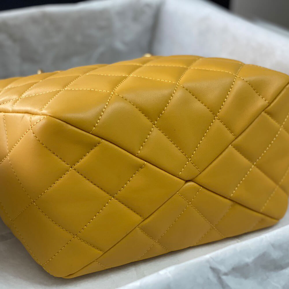 CHANEL SHOPPING BAG