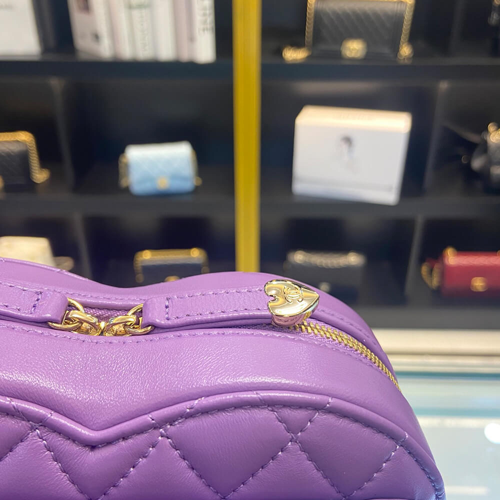 Chanel 22s Heart Bag