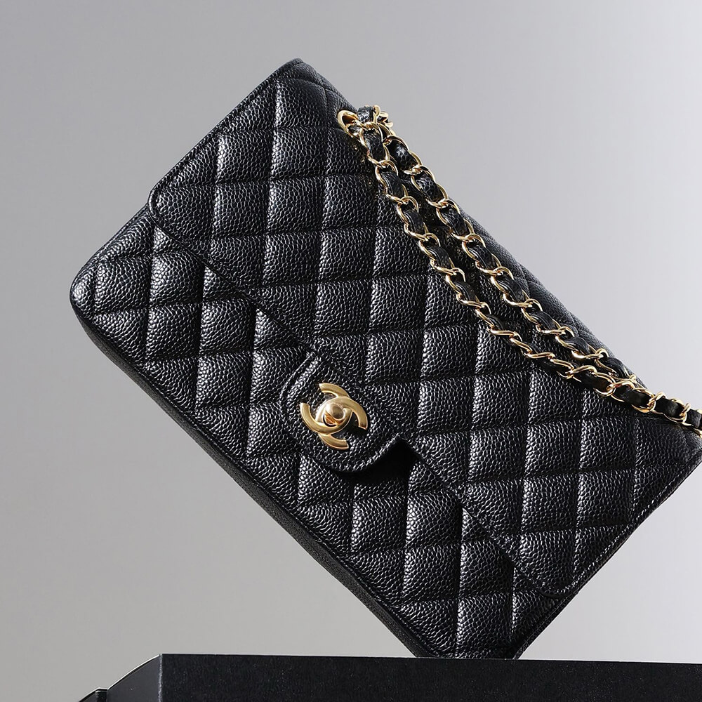 CHANEL Classic Flap Handbag(tax-free grade)