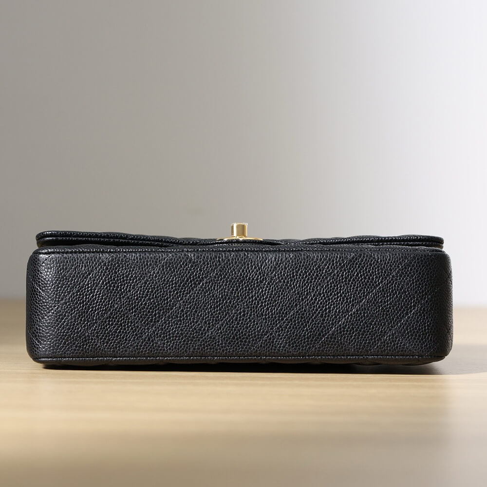 CHANEL Classic Flap Handbag(tax-free grade)
