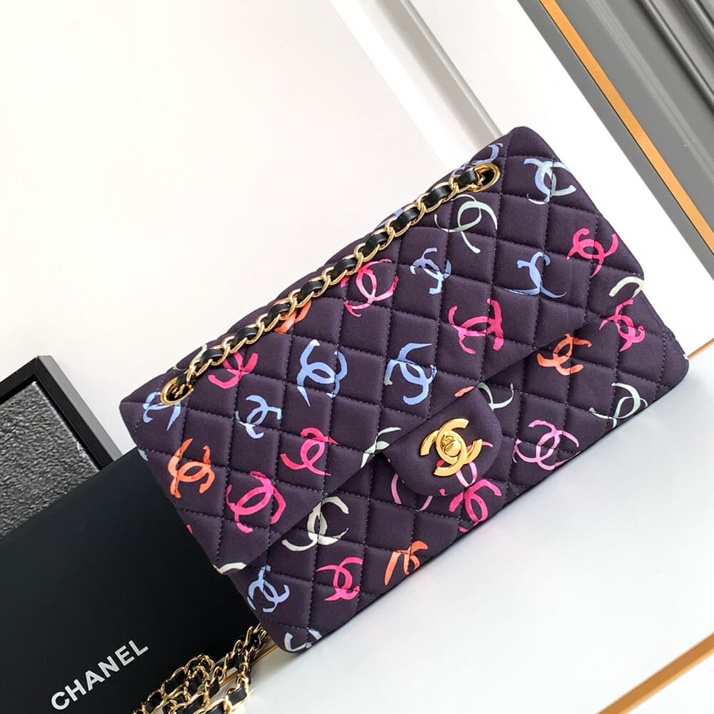 CHANEL CLASSIC FLAP MEDIUM