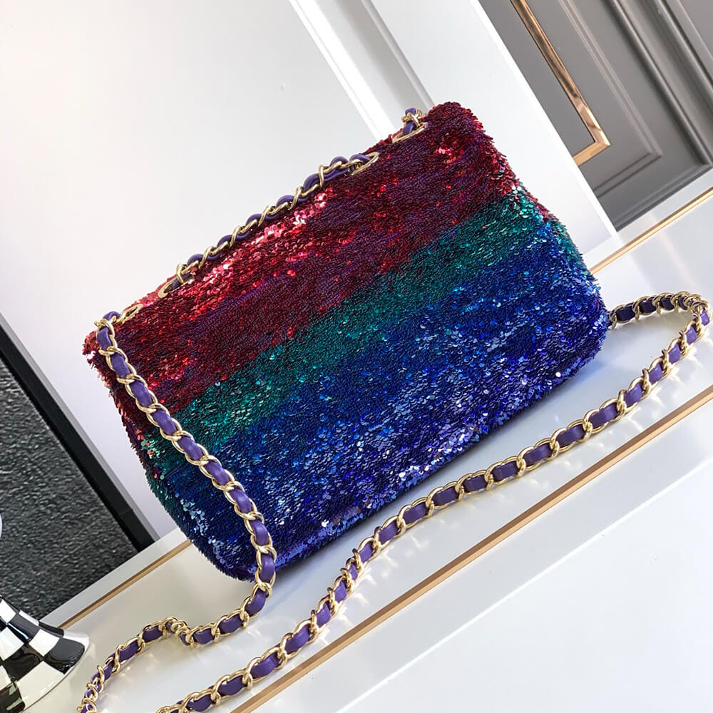 CHANEL SMALL FLAP BAG