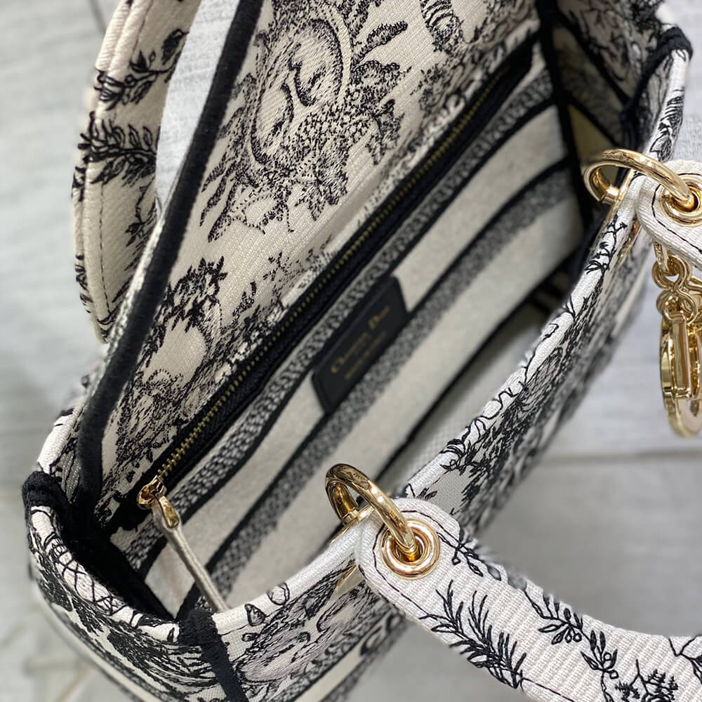 Dior Medium Lady D-Lite Bag