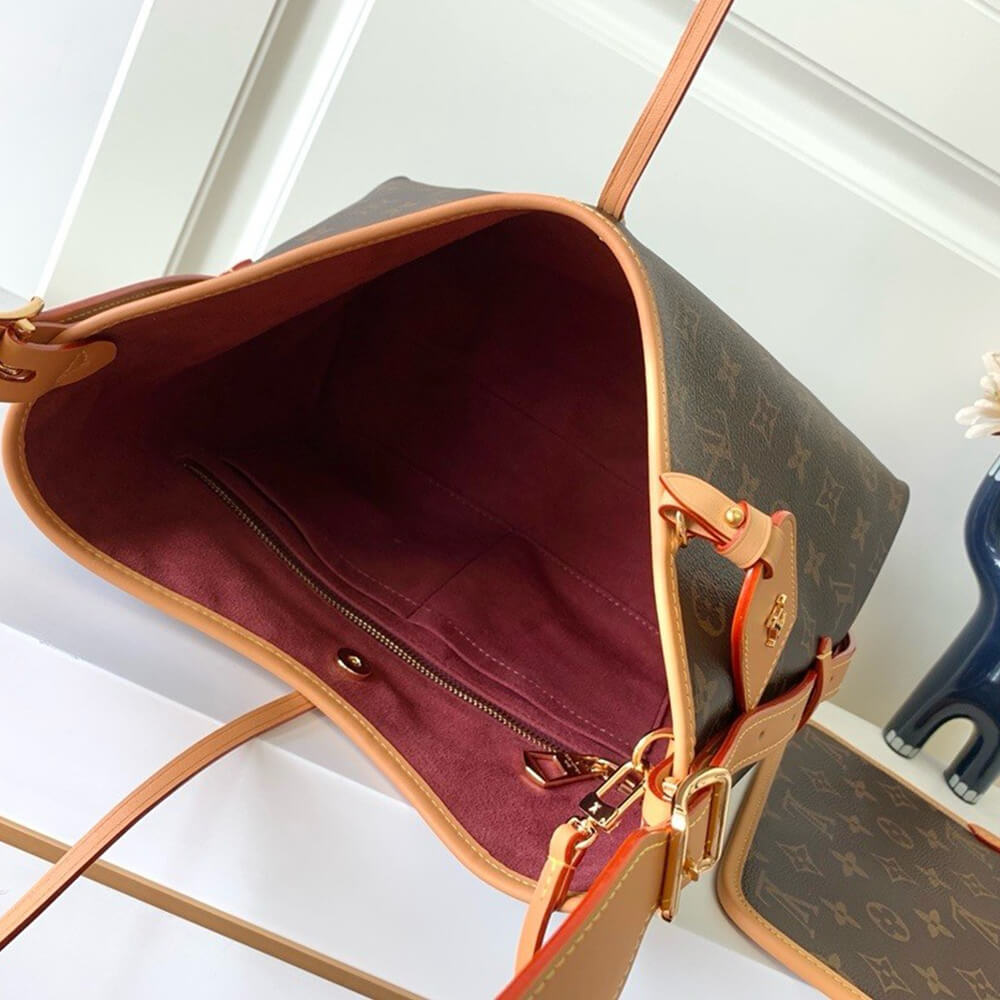 LV Dauphine Soft MM