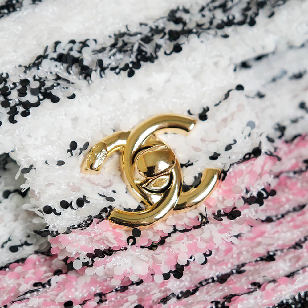 CHANEL SMALL FLAP BAG