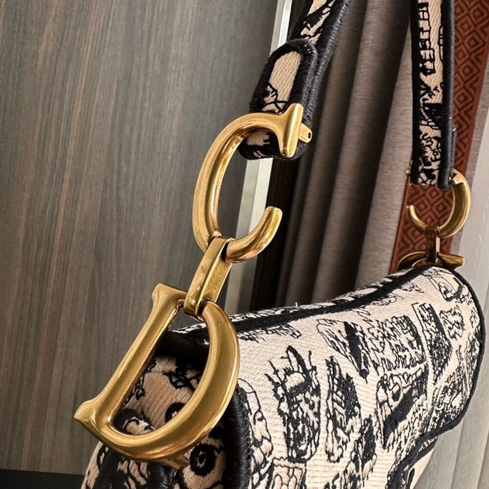 D*or saddle bag