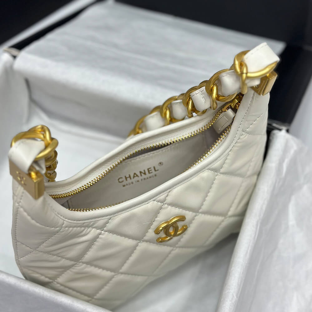 CHANEL SMALL HOBO BAG