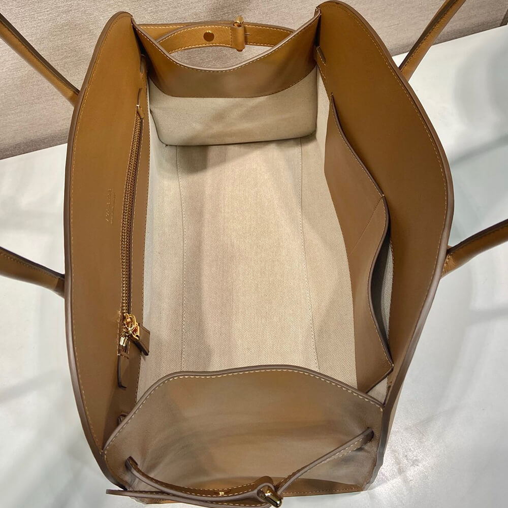 Prada Large leather tote bag(high-end grade)