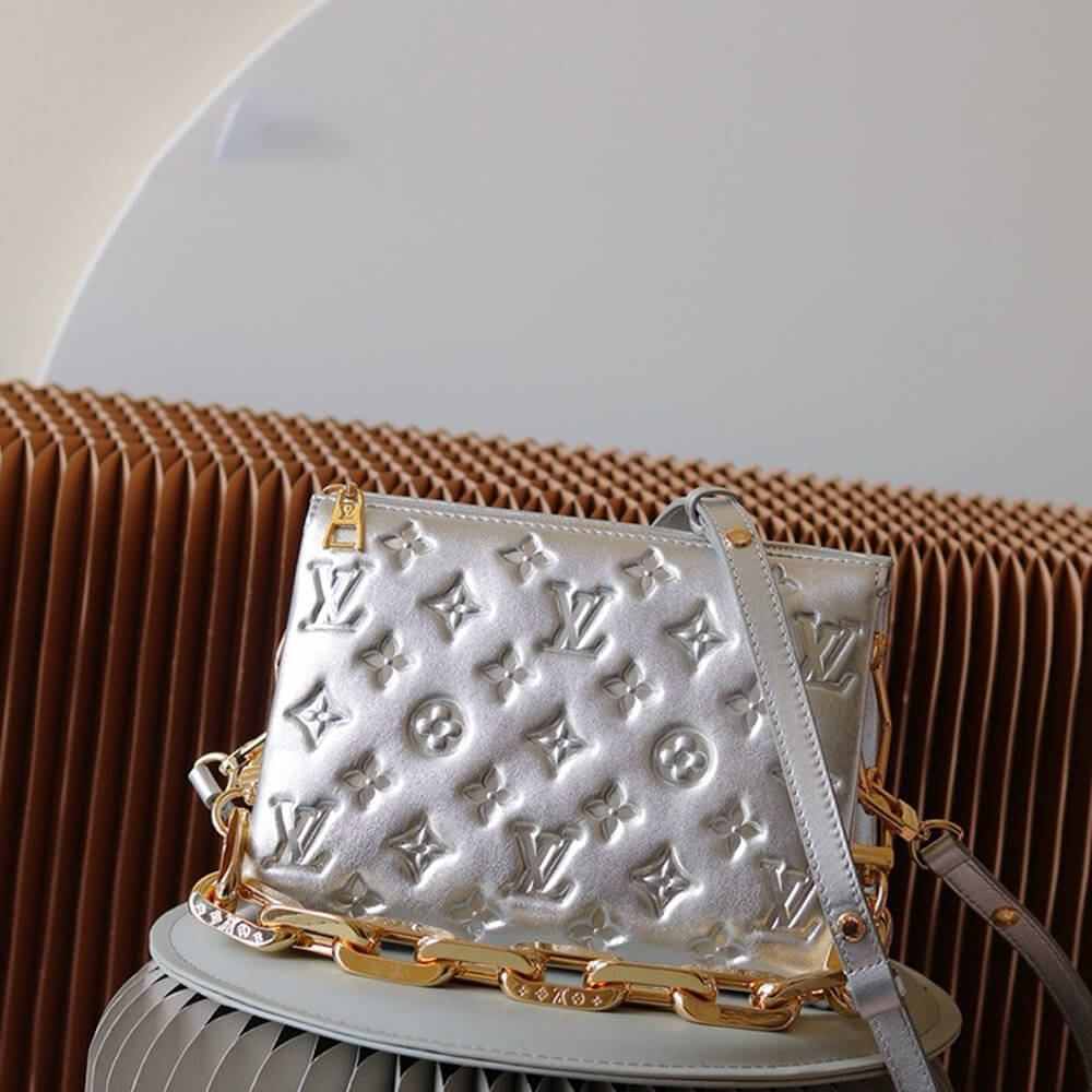 LV Coussin BB