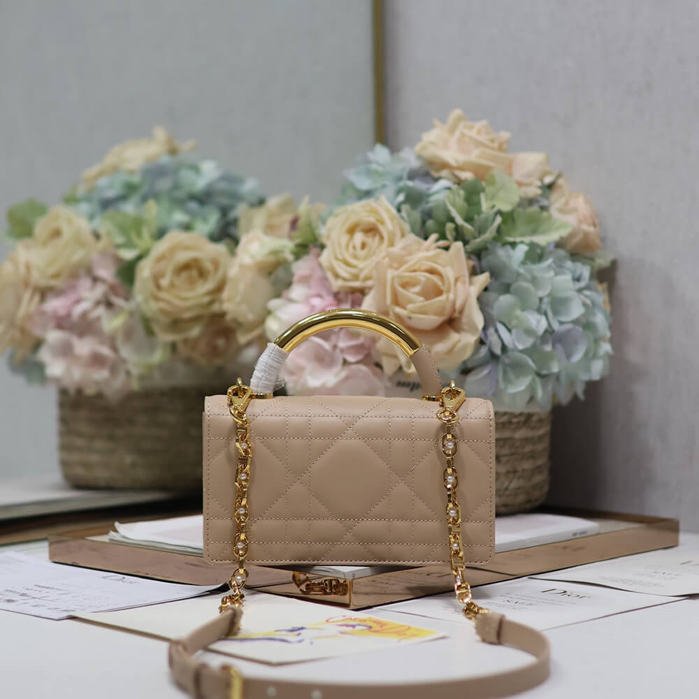 Small FLAP BAG WITH TOP HANDLE