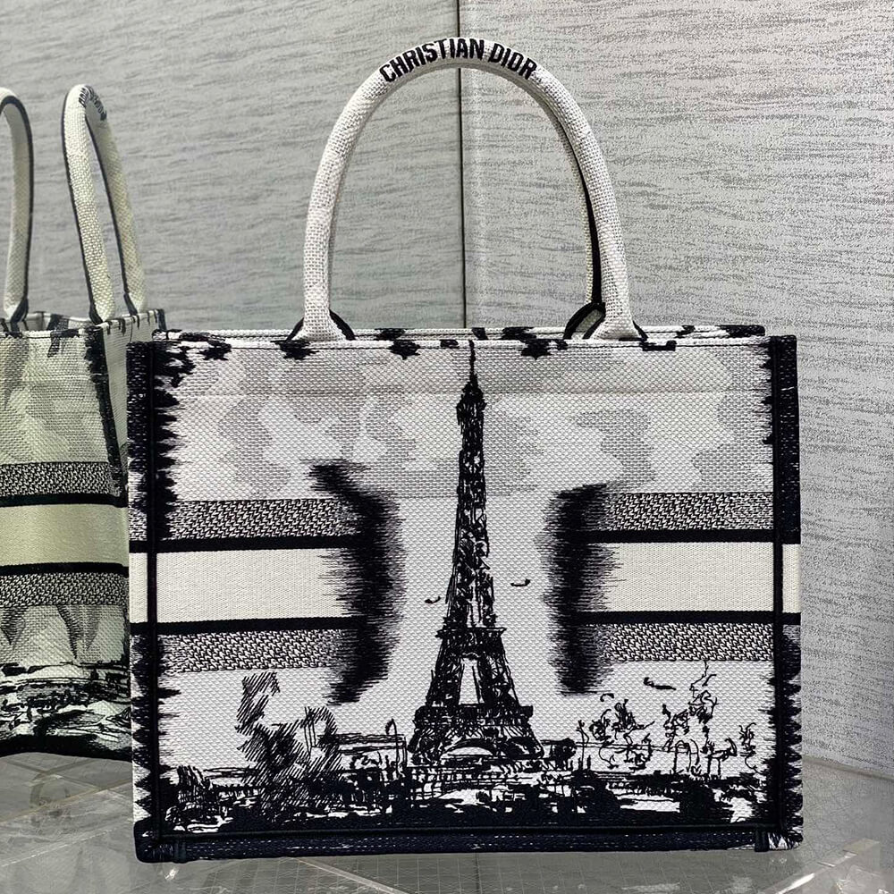 medium D*or book tote