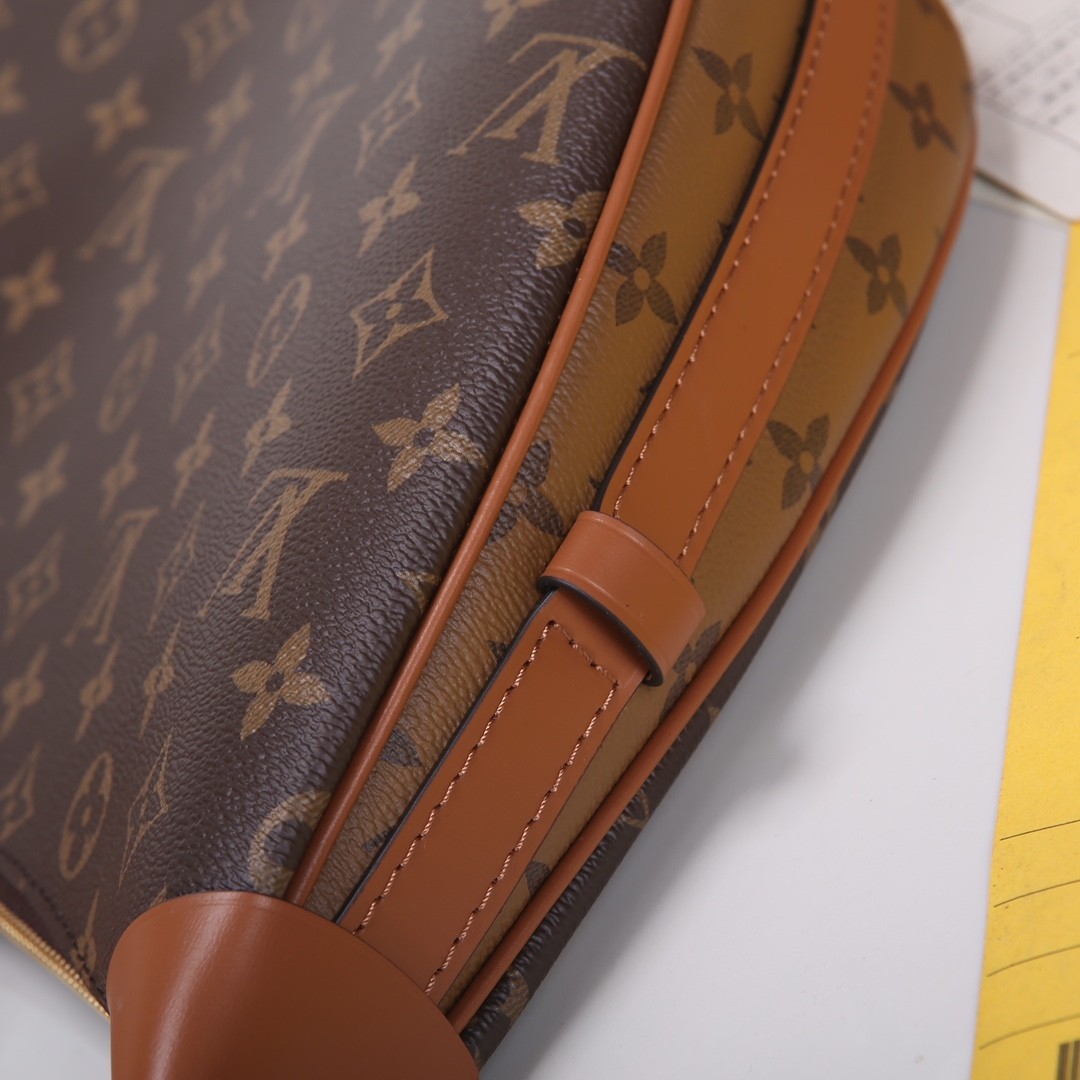 YSL VOLTAIRE IN BOX SAINT LAURENT