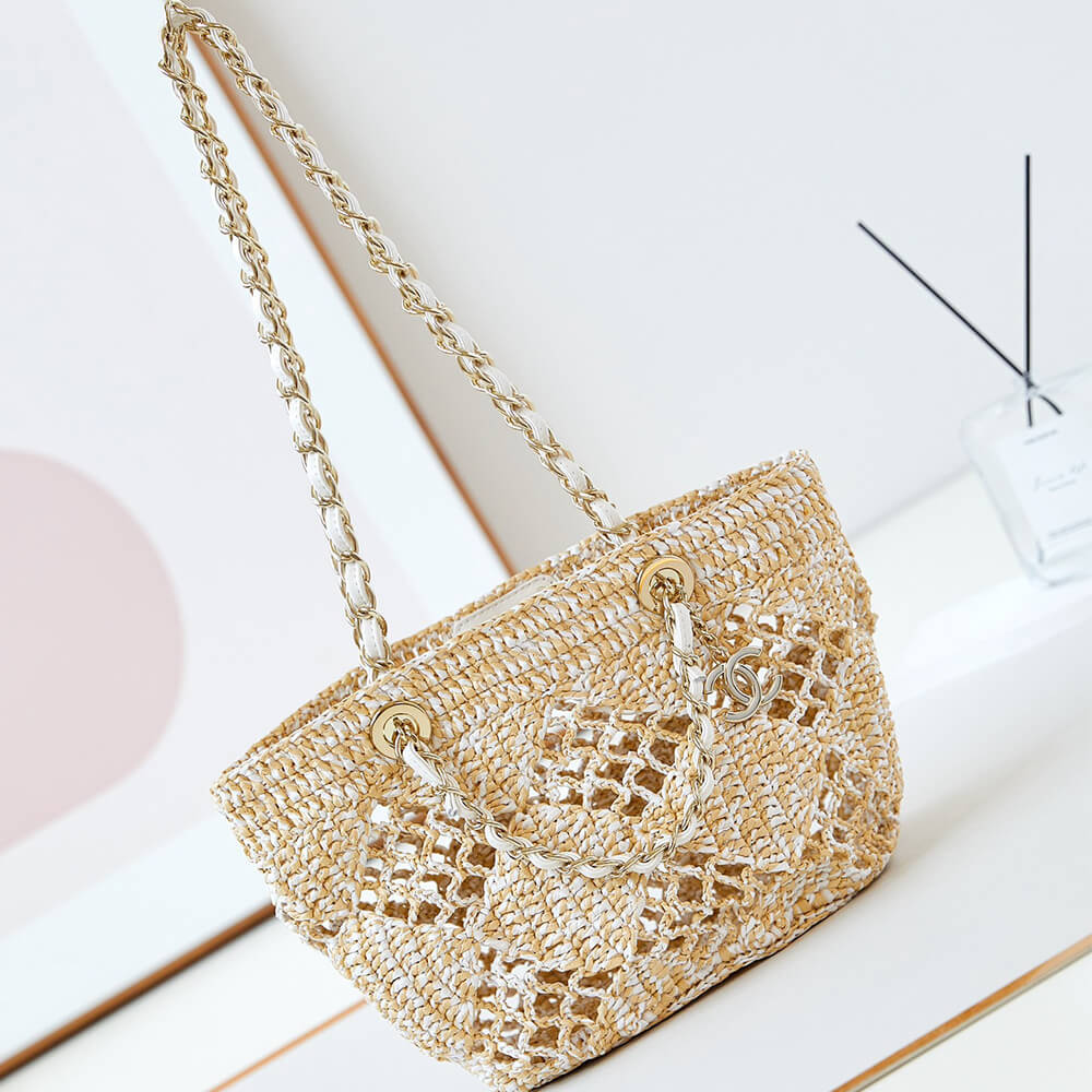 CHANEL Small Shopping Bag(high-end grade)