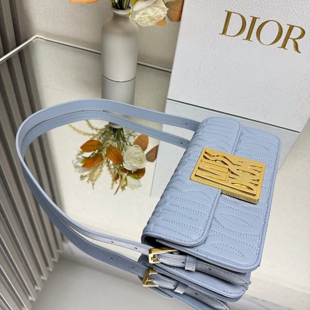 miss D*or flap bag