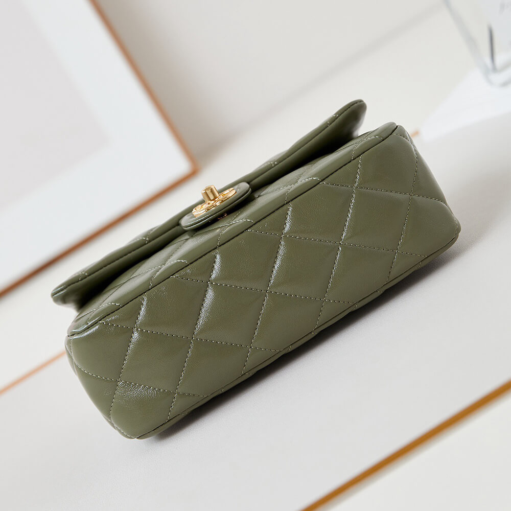 CHANEL Flap Bag with Top Handle