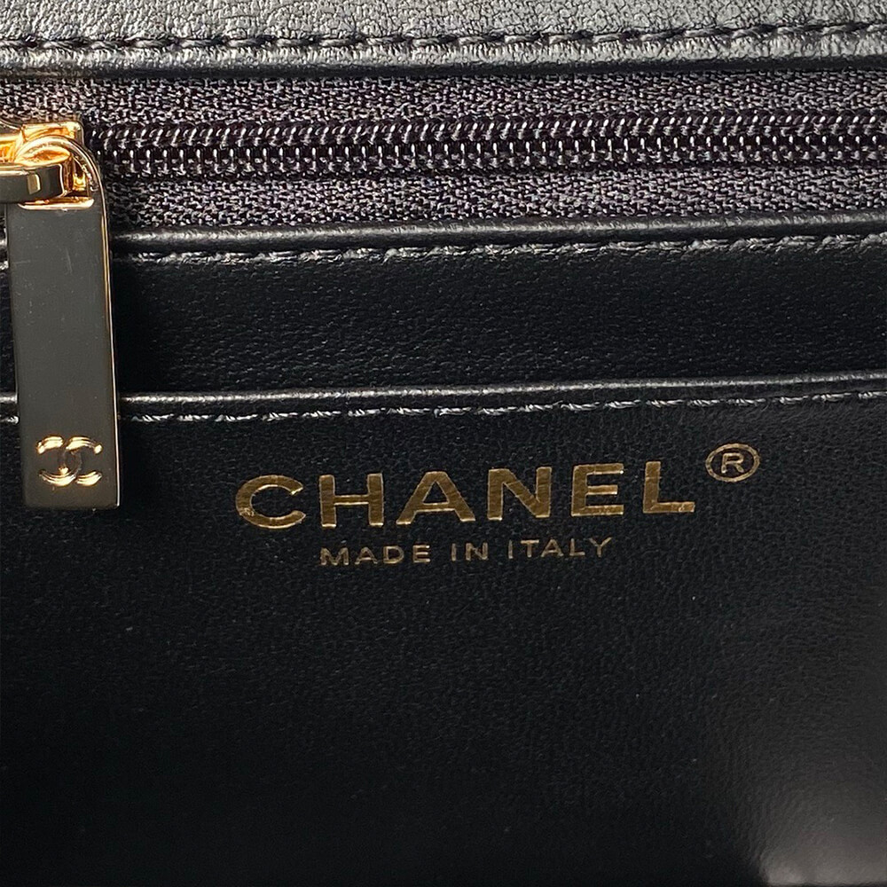 CHANEL Mini Flap Bag with Top Handle