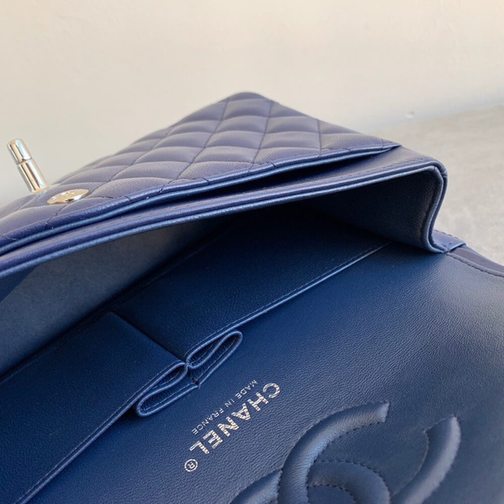 CHANEL 22 HANDBAG(high-end grade)