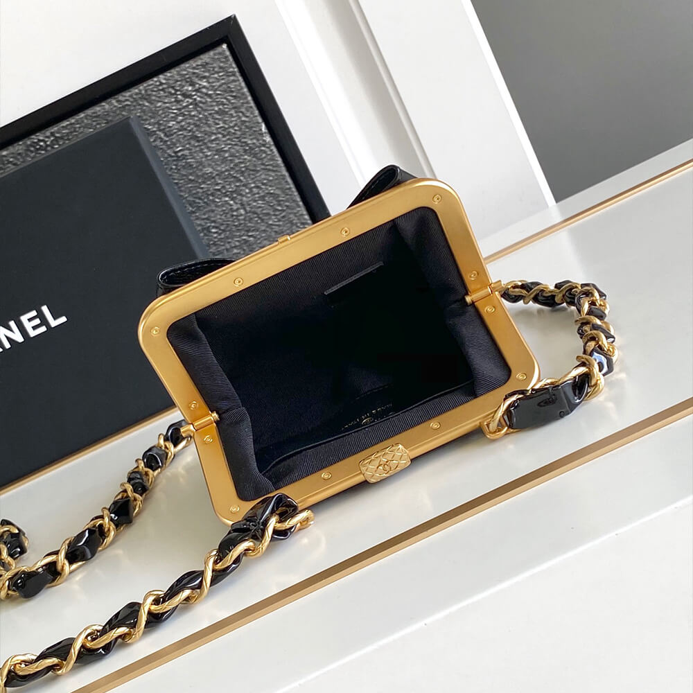 CHANEL Clutch With Chain(high-end grade)