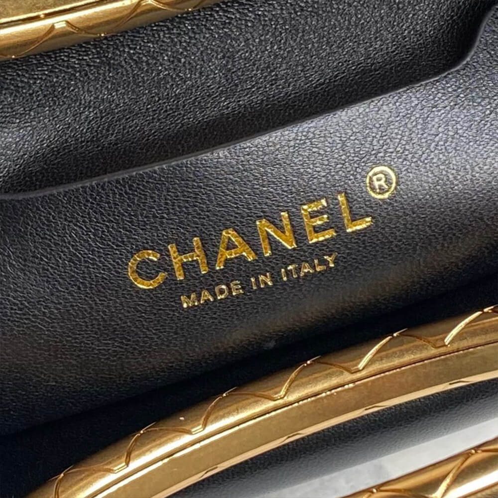 CHANEL Clutch