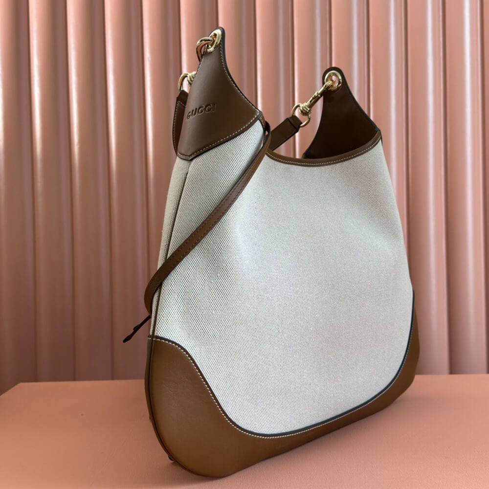 G*u*i b medium shoulder bag