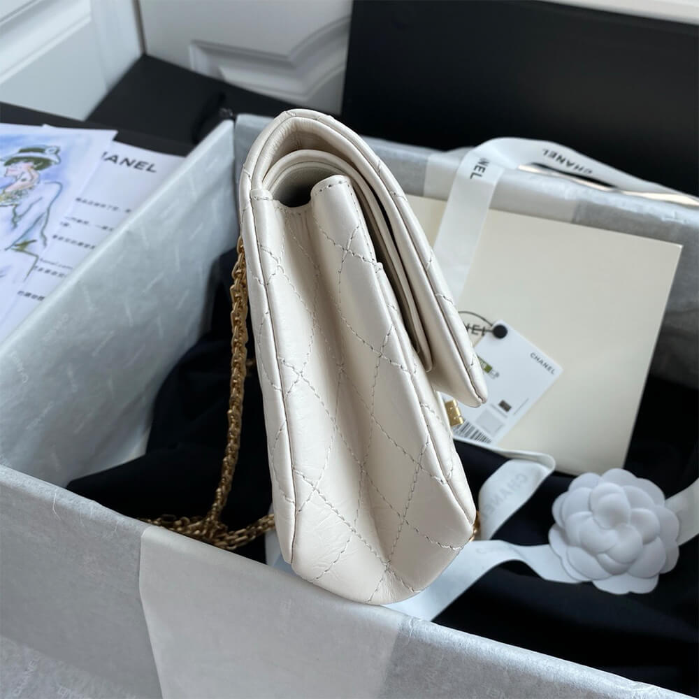 CHANEL 2.55 HANDBAG(high-end grade)