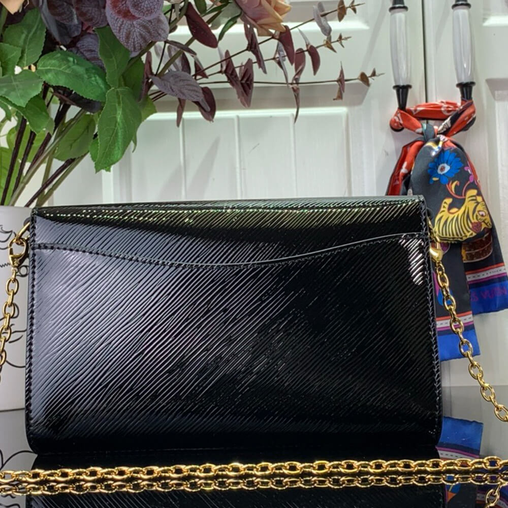LV Pochette Louise