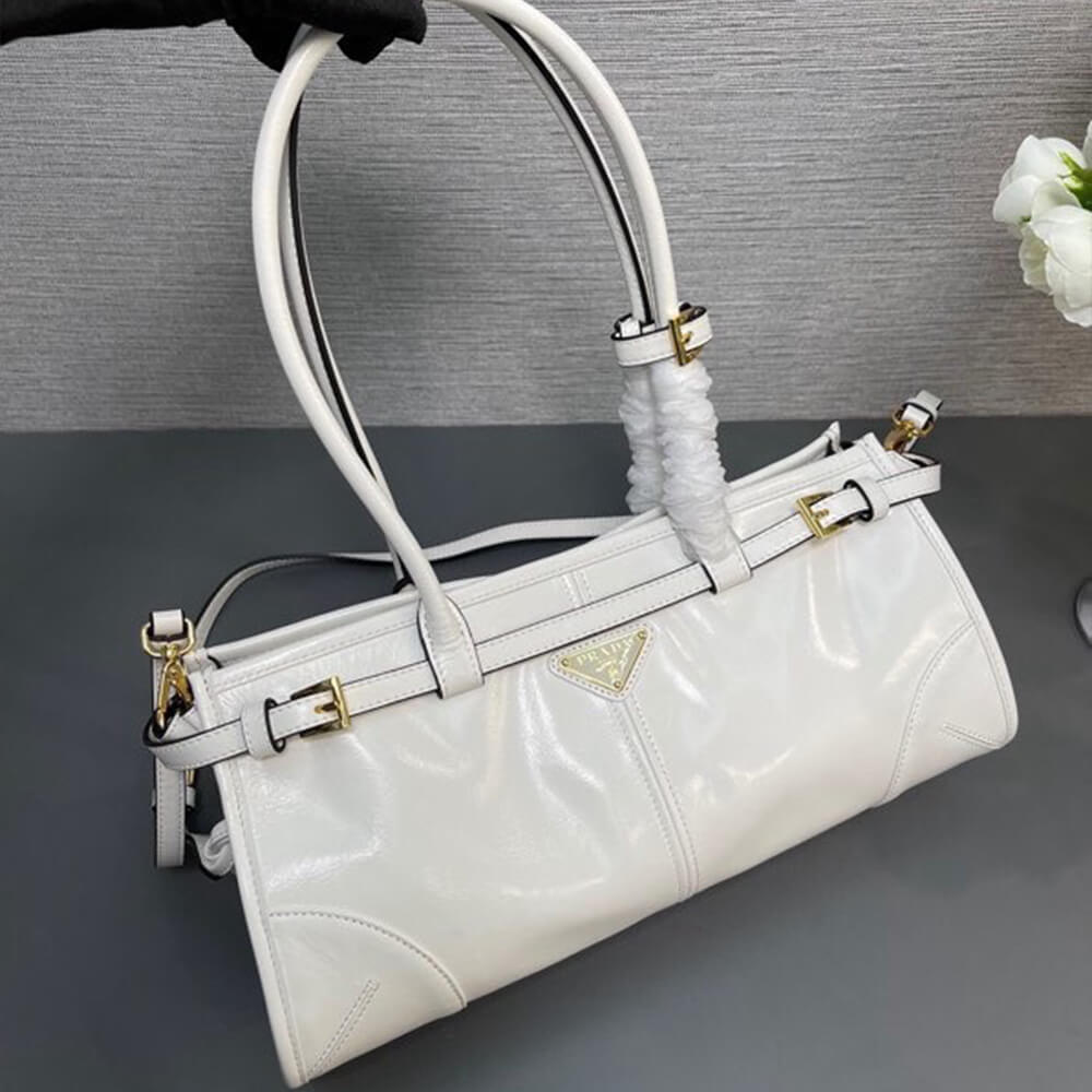 Prada Medium leather handbag(high-end grade)