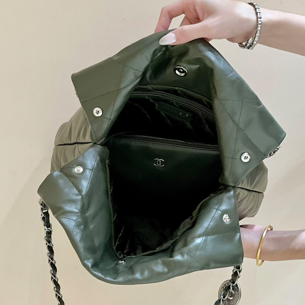 CHANEL 22 HANDBAG(Tax-Free Grade)