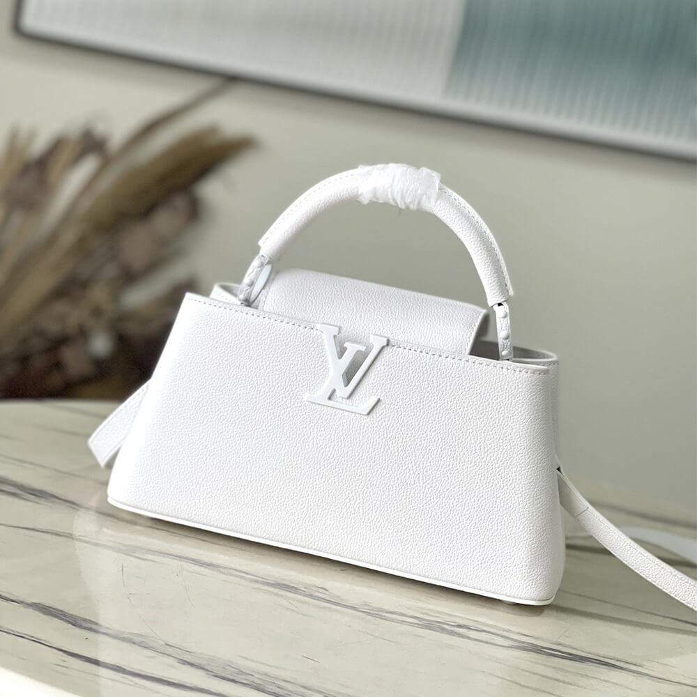 LV Capucines East-West MM(HIGH-END GRADE)