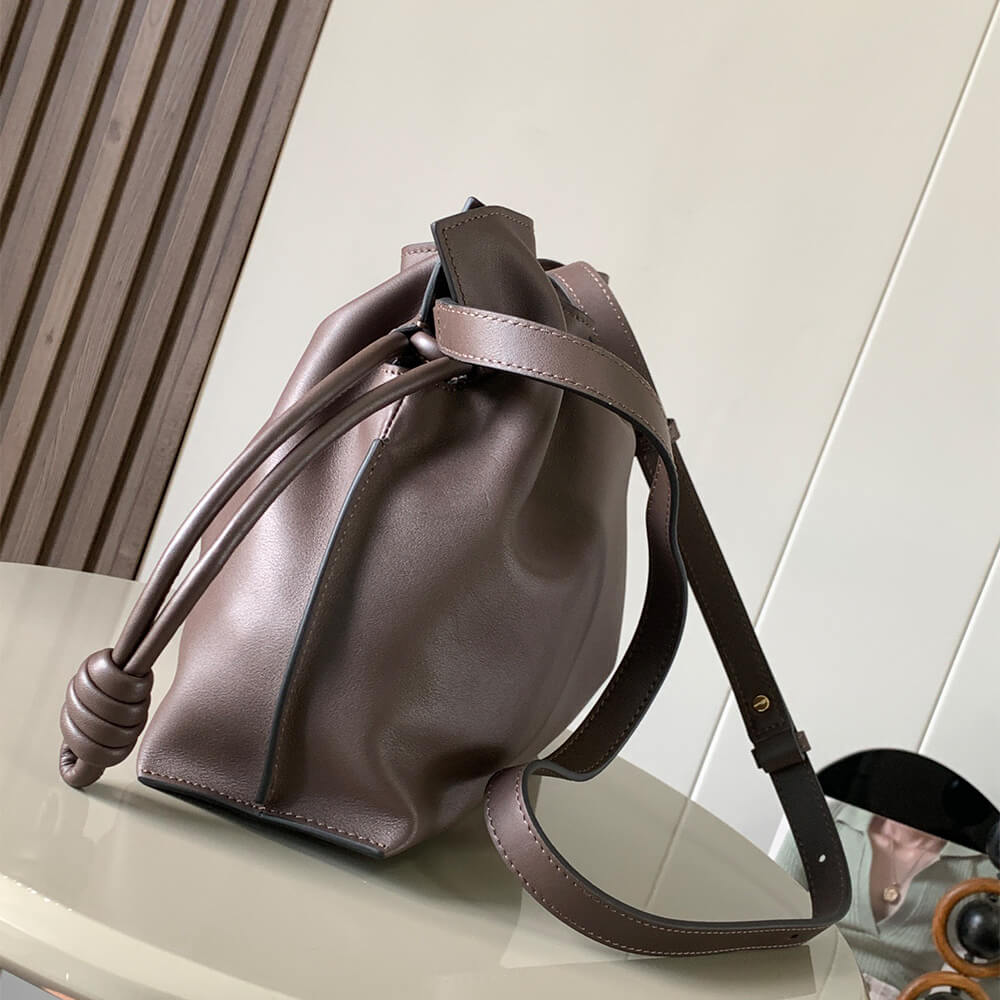 LOEWE Medium Flamenco clutch in nappa calfskin(HIGH-END GRADE)