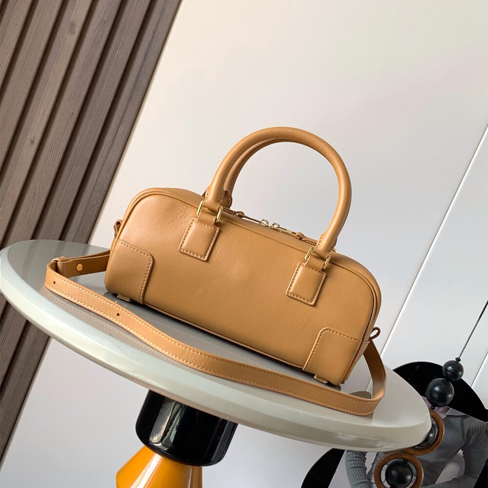 LOEWE Amazona 23 Cropped bag in nappa calfskin(HIGH-END GRADE)