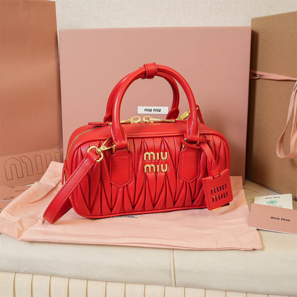 MIUMIU Medium Arcadie matelasse nappa Bag(HIGH-END GRADE)