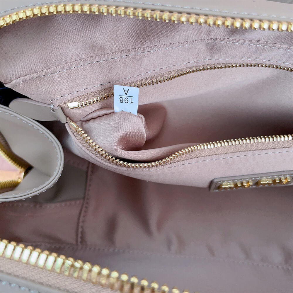 MIUMIU Large Arcadie Leather Bag(HIGH-END GRADE)
