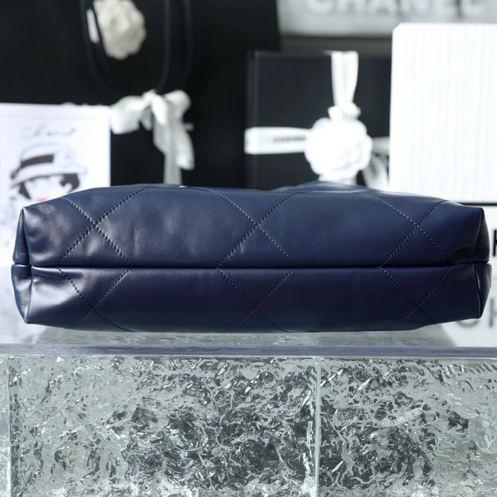 CHANEL 22 SMALL HANDBAG(high-end grade)