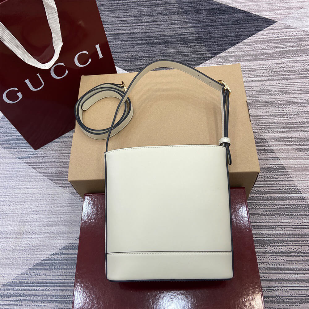 G*u*i 73 mini bucket bag