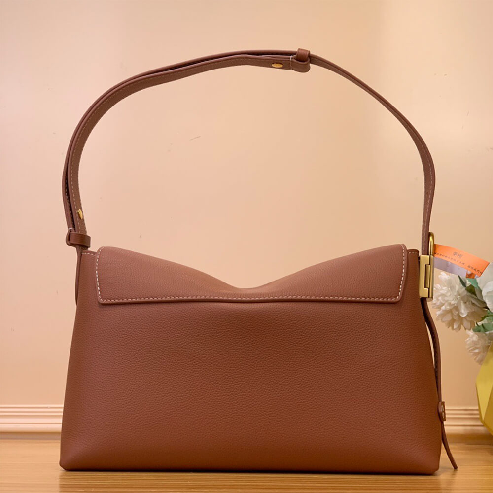 LV Low Key Messenger(HIGH-END GRADE)
